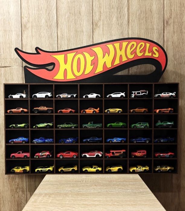 Поставка за модели автомобили Hot Wheels в мащаб 1:64, по поръчка