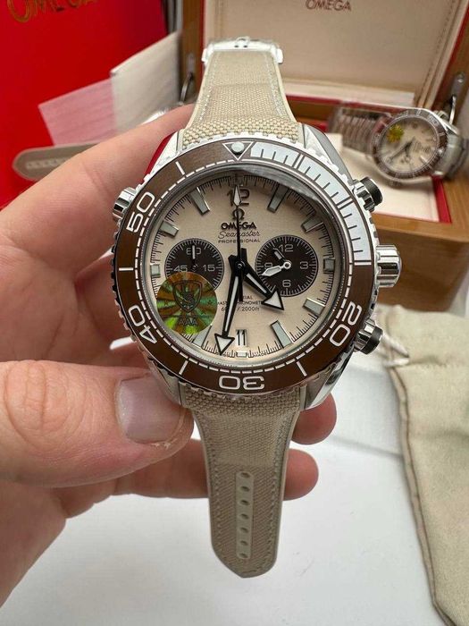 Omega Seamaster Crem
