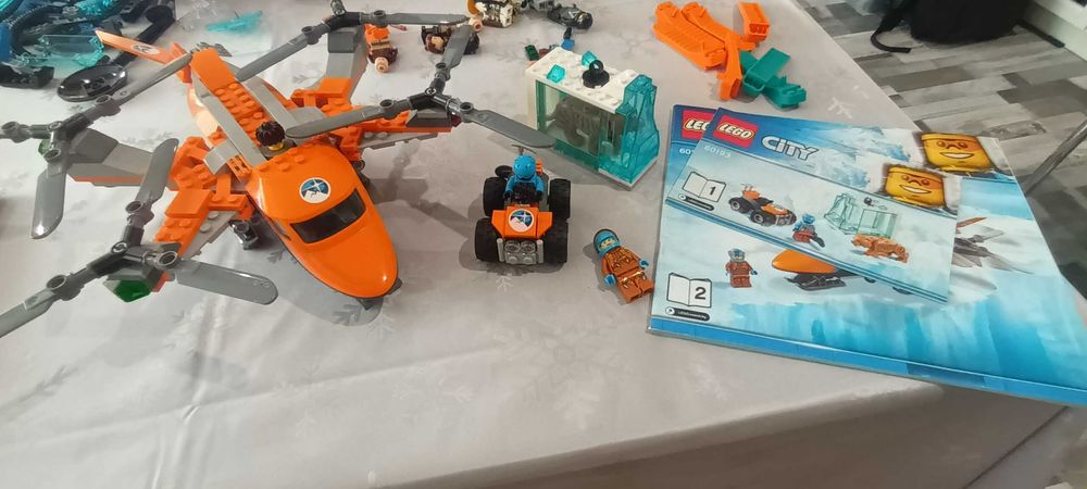 Прдавам лего 60193