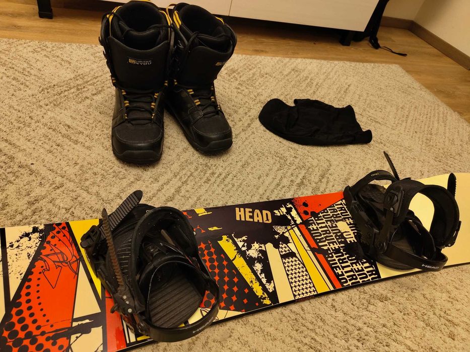 Snowboard Head + legaturi si bocanci