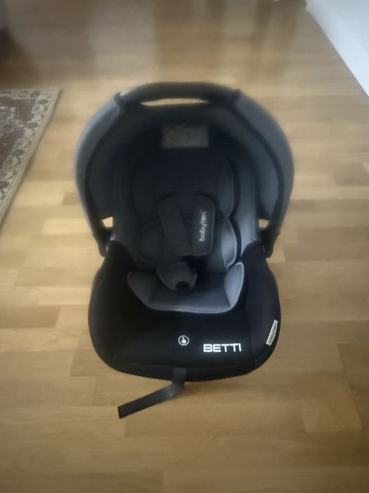 Продам автокресло, новое!