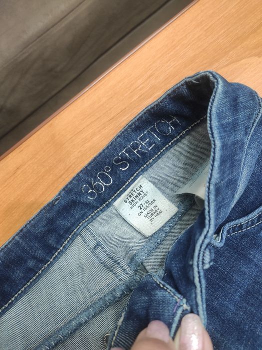 Джинсы женские 27,31 размер