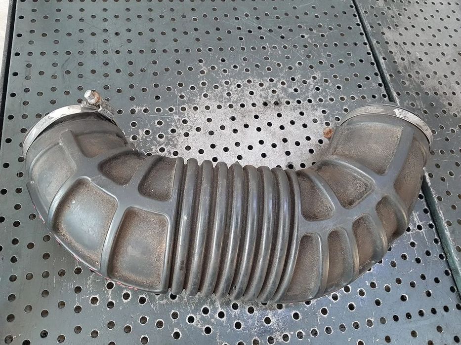 furtun admisie 1.7 cdti z17dtr opel meriva a astra h  55561316