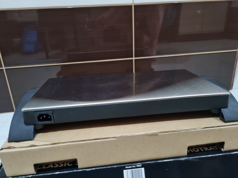 Tava incalzire mancare fără fir Russel Hobbs inox