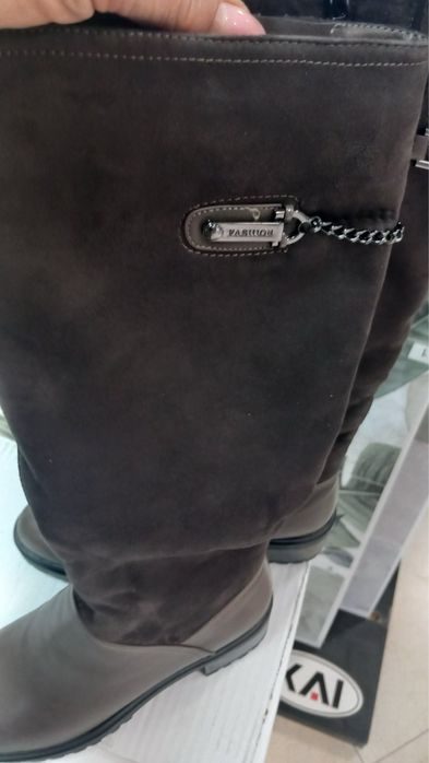 Зимни ботуши от естествена кожа и велур