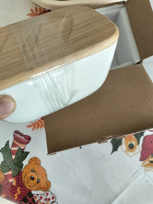 Масленка с бамбуковый крышкой