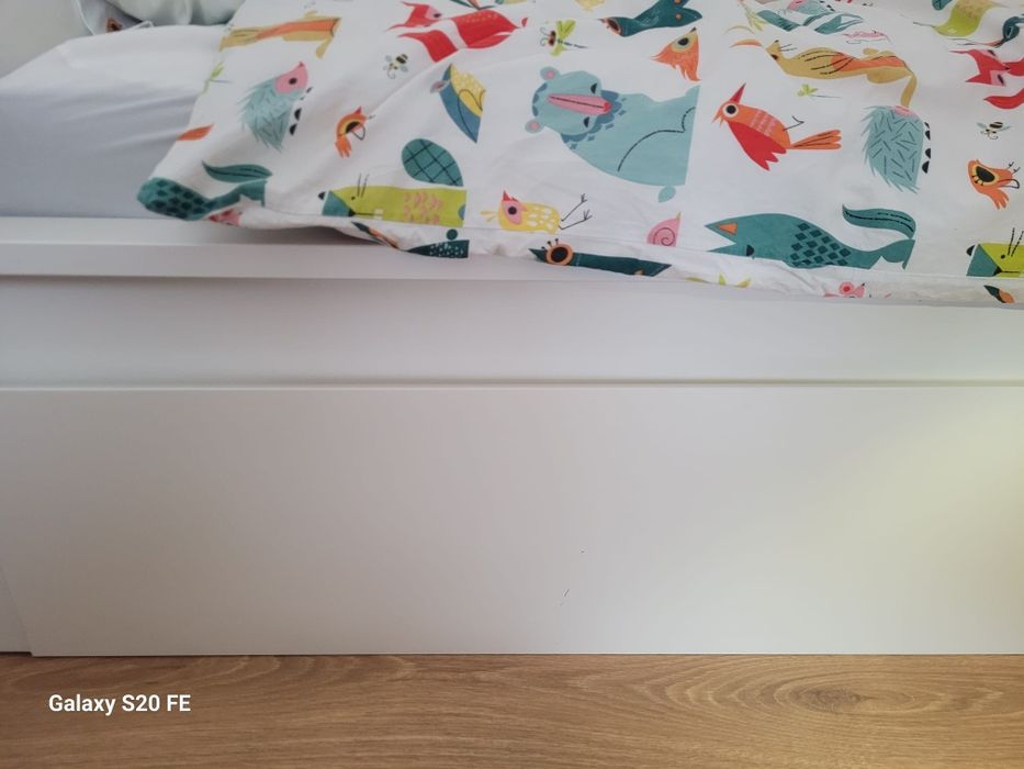 Pat ikea malm 90x200 + 2 cutii de depozitare +somiera