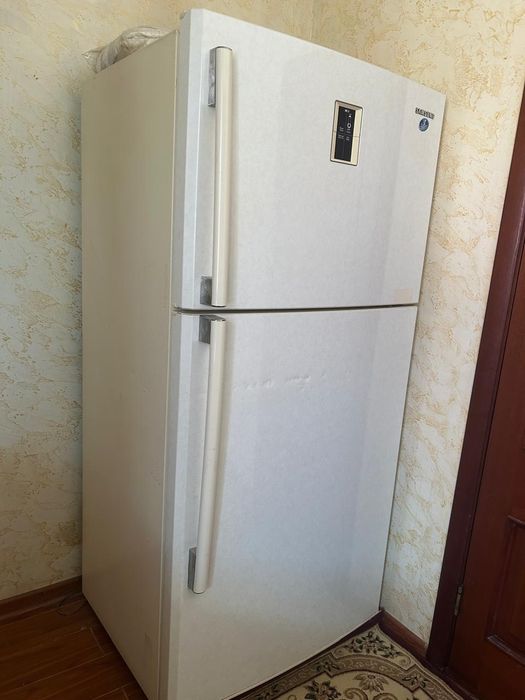Продам холодильник Самсунг