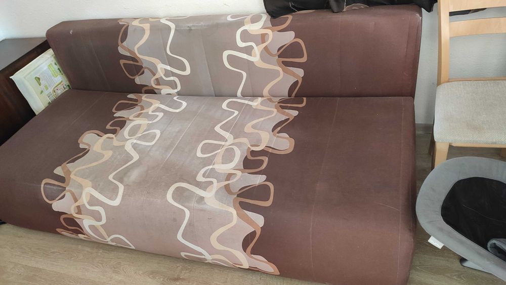 Диван, разтегателен, подарявам