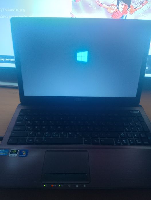 ноутбук Асус i7 продам
