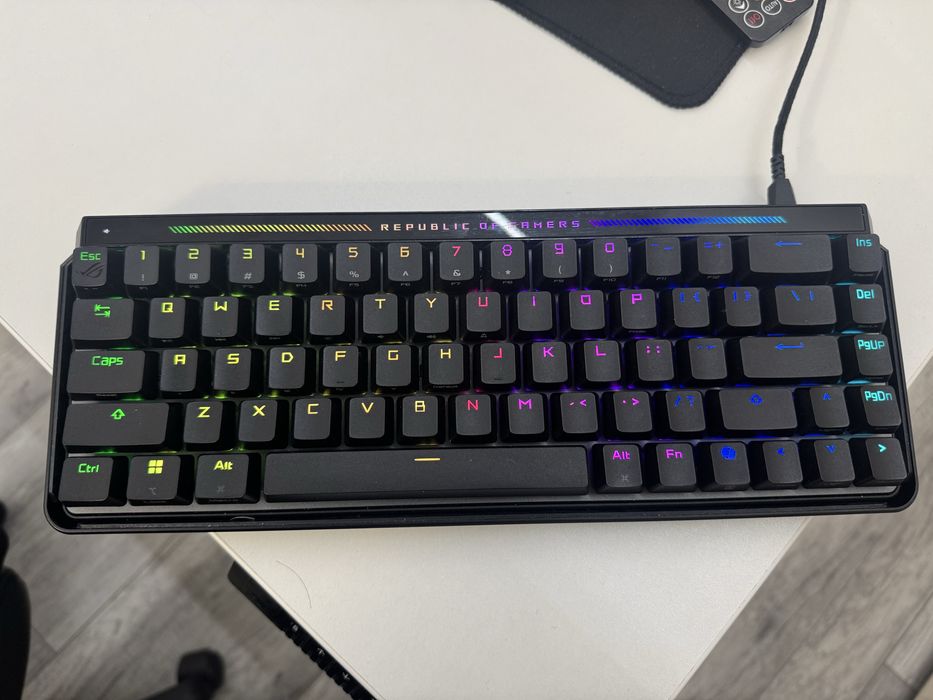 Tastatura Asus Rog Falchion Ace HFX