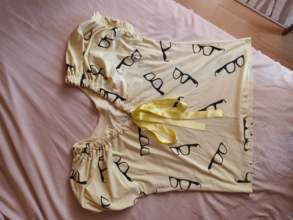 Летни дамски блузи и туники