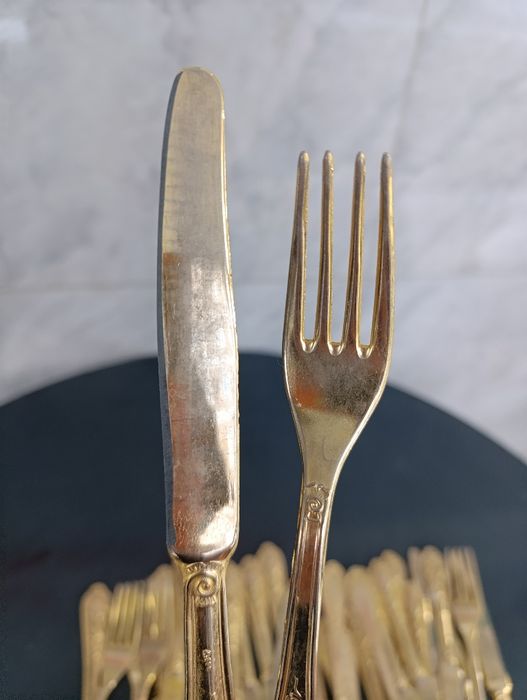 Продается вилкы и ножки цена договорная