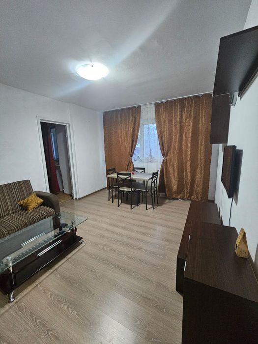 Apartament de închiriat