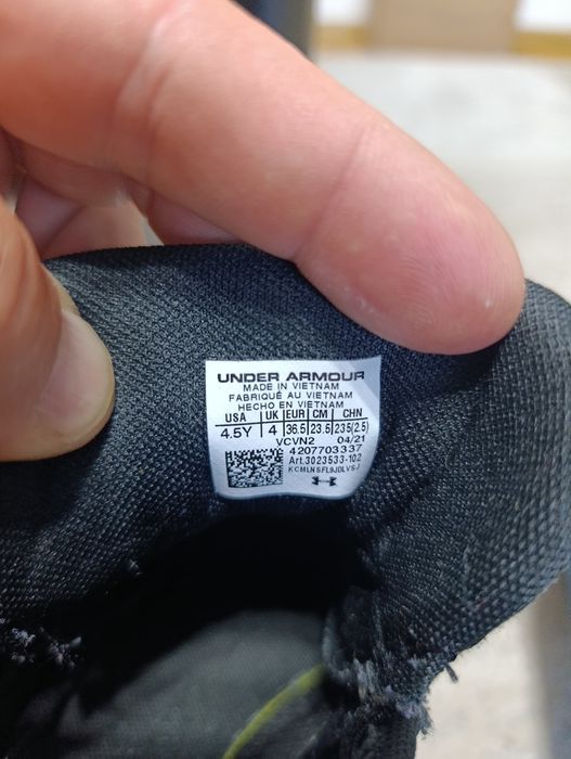Under armour ...