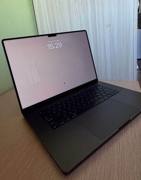 MacBook Space Black M3 Pro / 36ГБ / 512SSD / 16.2