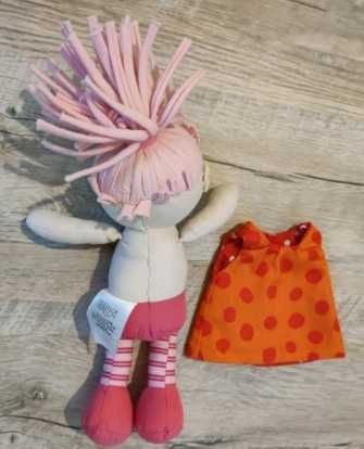 Doua păpuși marca Haba