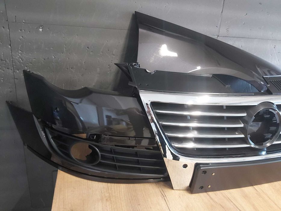 Bara&Grile&Aripa Fata Dreapta VW Passat B6 2005-2011 (LC8Z (Maro))