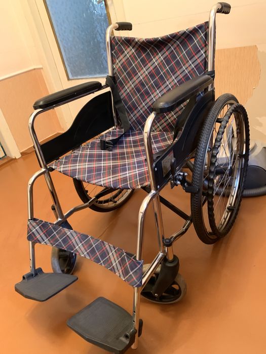 Инволидная коляска