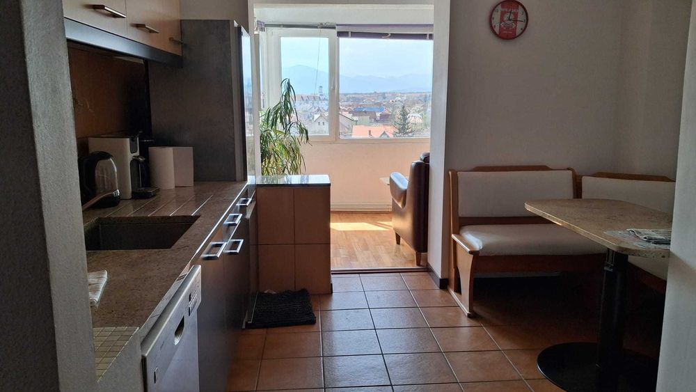 Inchiriez apartament  Sibiu Mihai Viteazul - Piata Aurel Vlaicu - orice perioada .