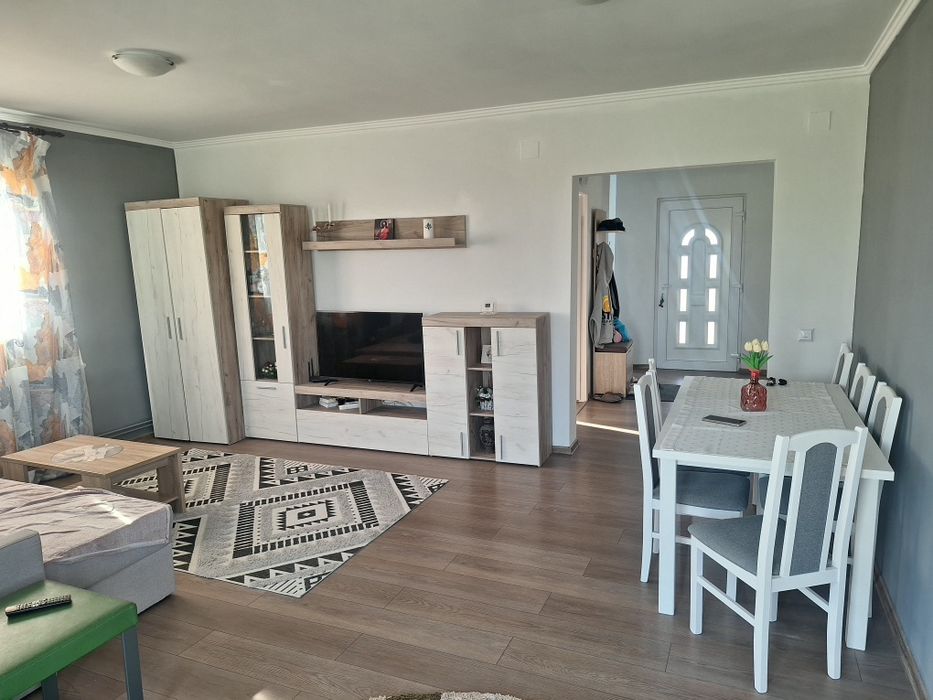 Vând casă Micesti-Orizont,5 camere finisată,toate utilitățile, intabulată