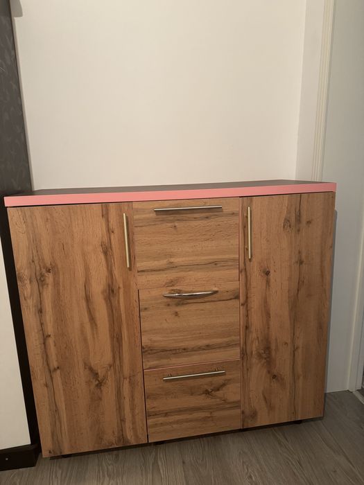 Продам комод под одежду