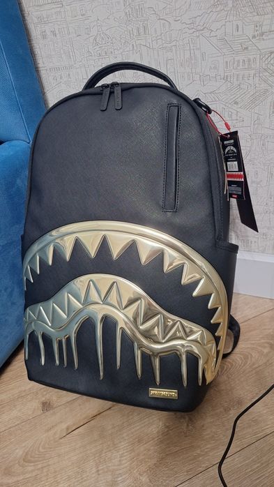 Sprayground gold metallic