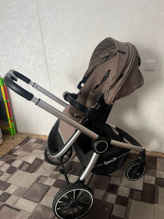 В продаже коляска 3 в 1