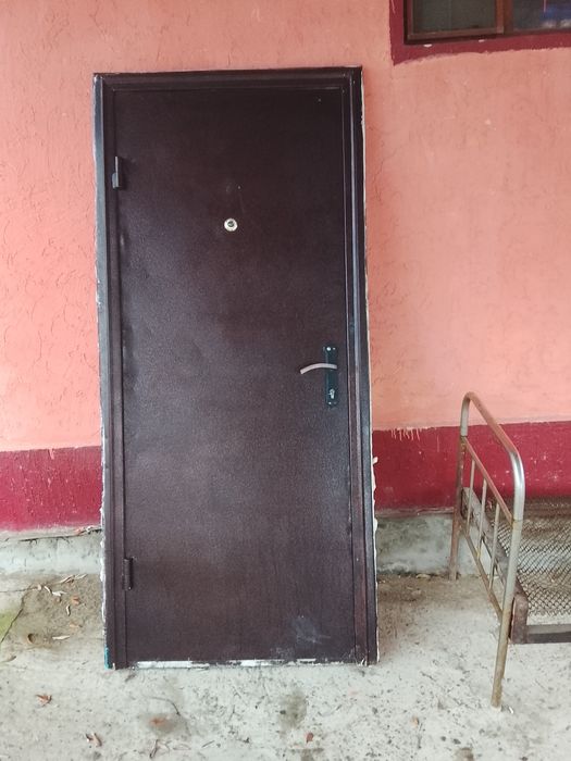 Буу есік сатылады