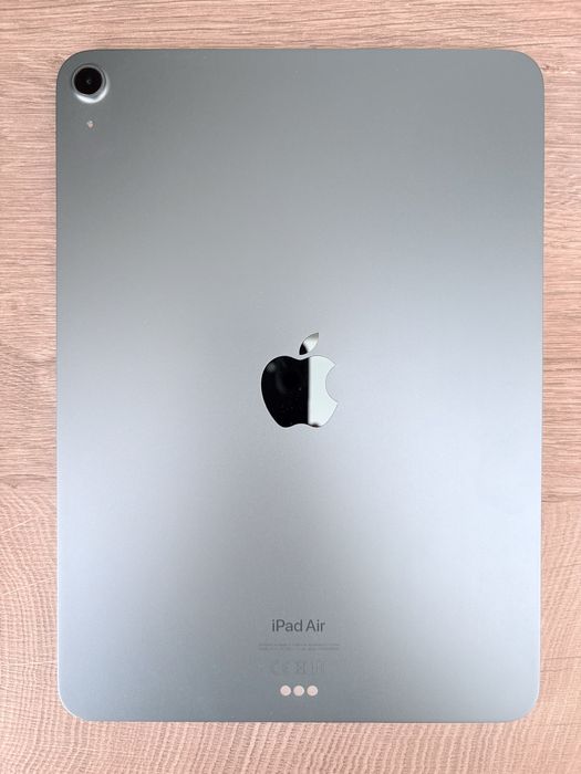 iPad Air 5 11”, M1, Wi-Fi 64 GB + Apple Pencil 2 +  клавиатура + кейс