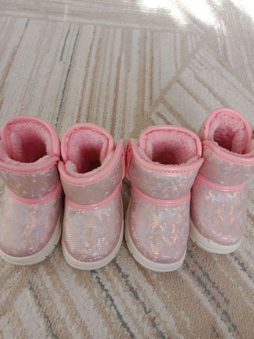 Продам детский комбинезон