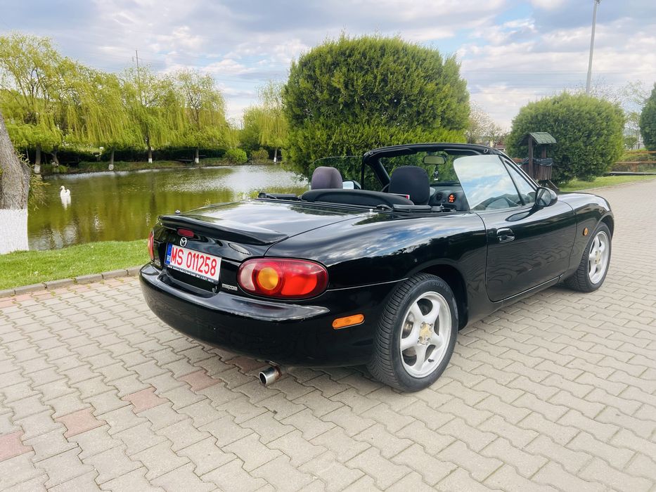 Mazda MX5 recent adusa