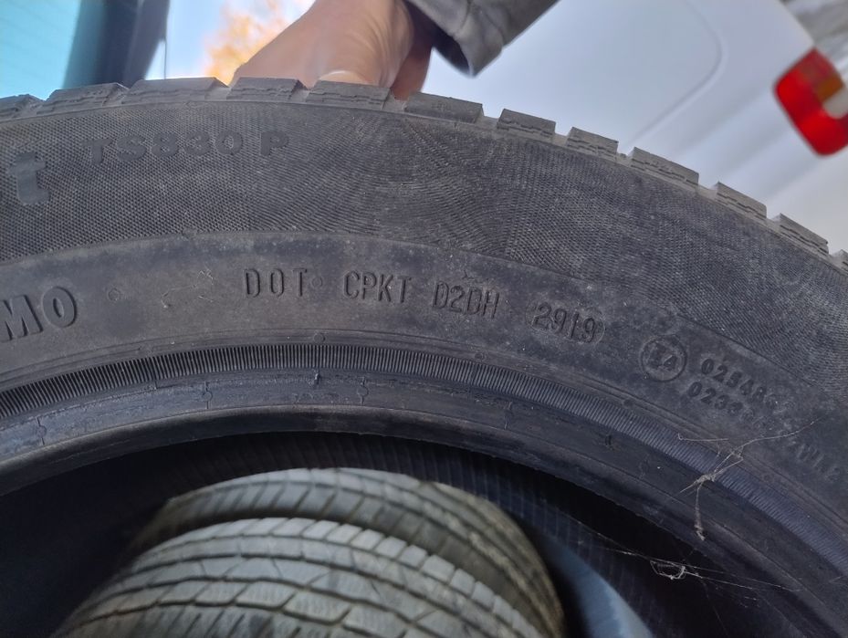 Гуми Continental 215/60/R17