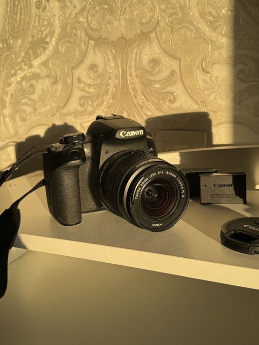 Продам Canon 850d Вместе с 2 объективами!!!