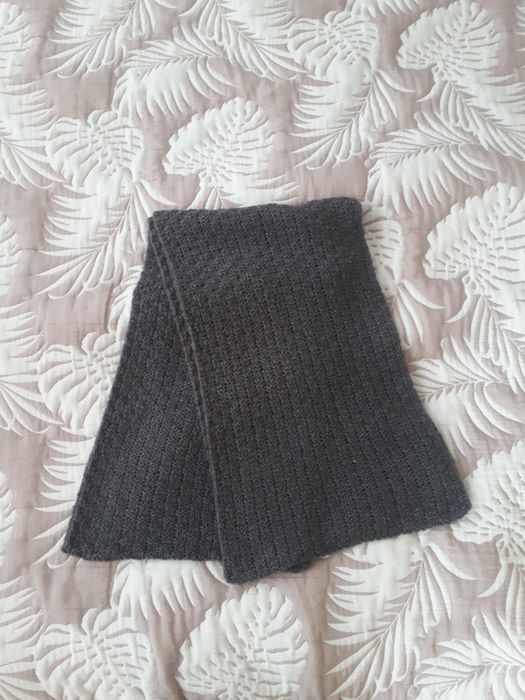 НОВ Мек и топъл сив шал