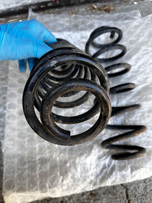 Задни пружини за VW Passat B6/B7 комби