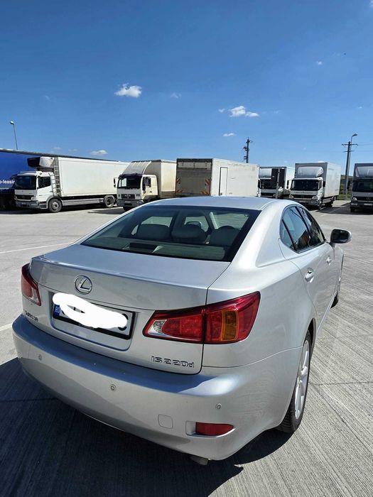 Vând Lexus is 220 2009