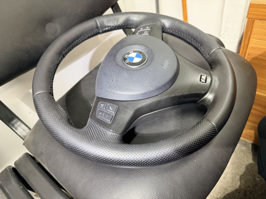 Volan m pachet bmw e90 e91 e92 e93 e87 e81 e82 e88 e84