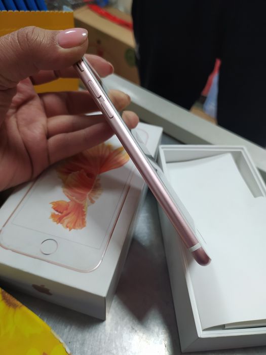 Например iPhone 6S нарманли