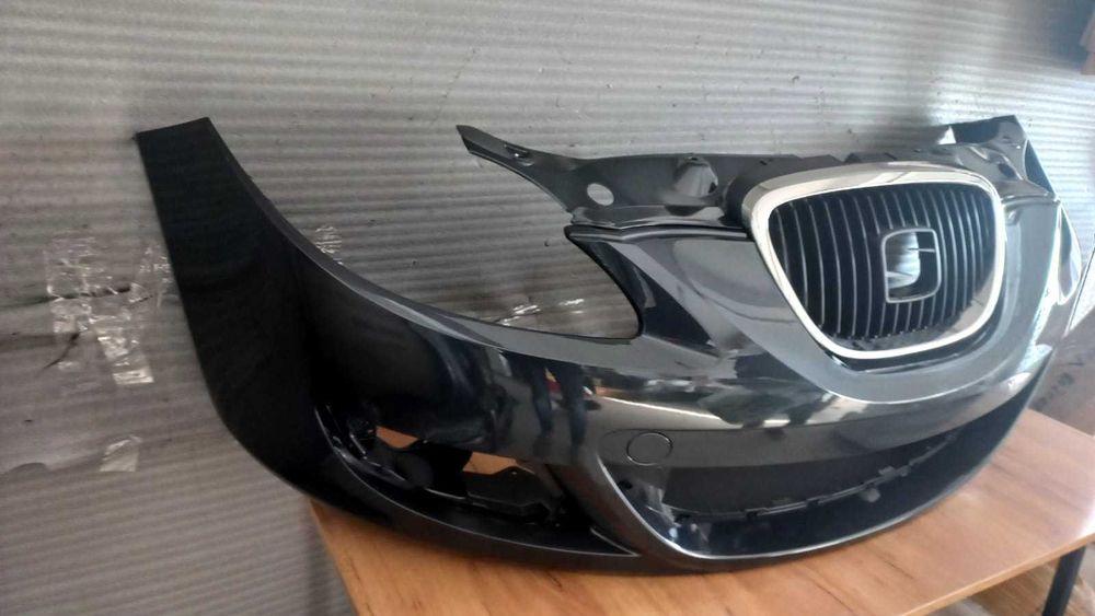 Pachet Bara Fata&Grila Radiator Seat Leon An 2005-2009 (LX7Z (Gri))
