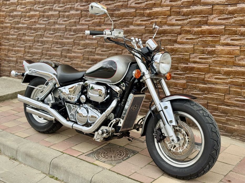 Suzuki Marauder VZ 400