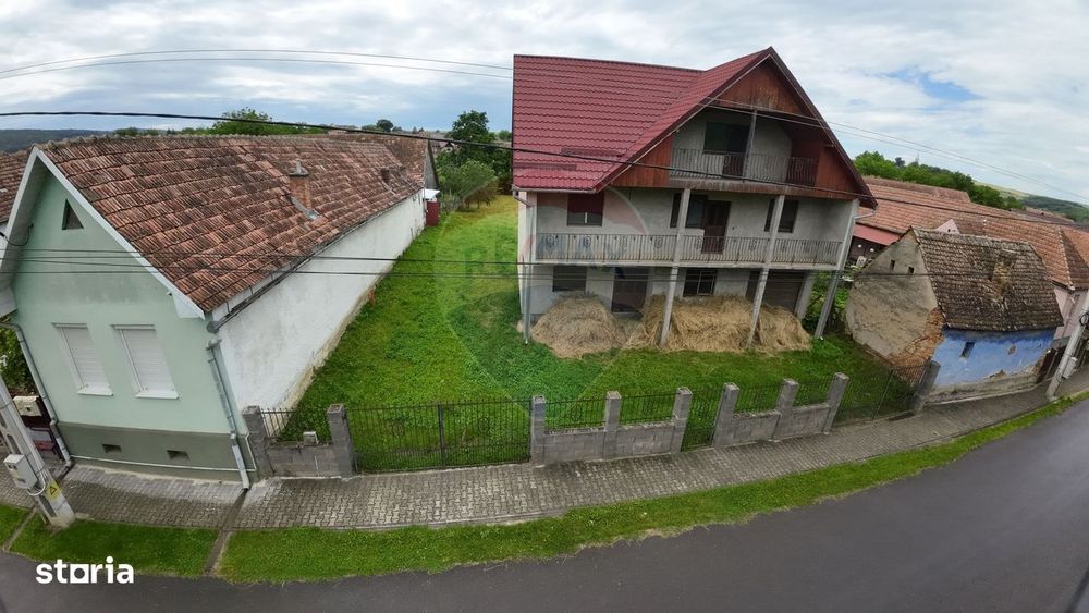 Casă spațioasă la gri in Blăjel