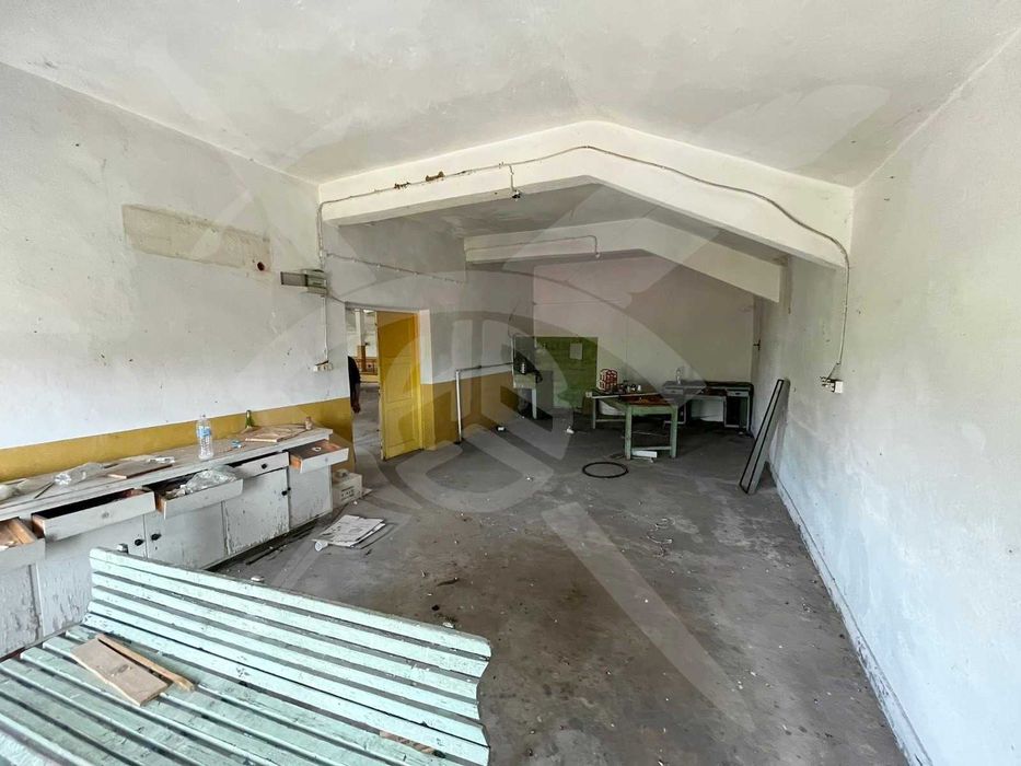 Продава се Промишлена сграда в Стамболийски - 1750 кв.м за 458 €/кв.м - Снимка #8