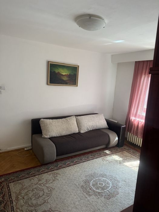 Ofer spre inchiriere apartament 3 camere