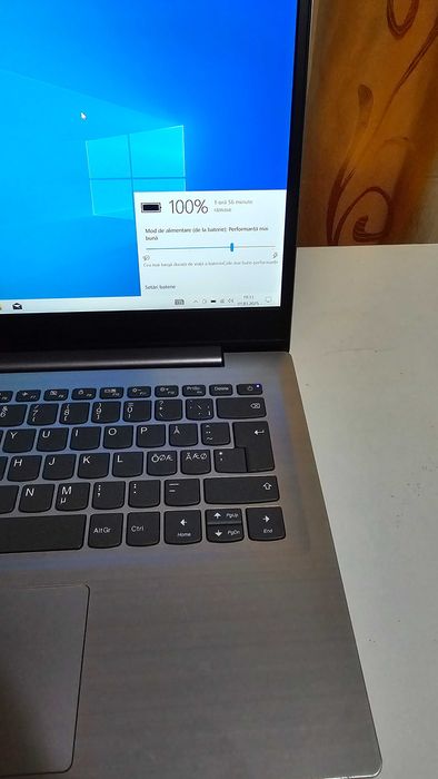 Lenovo slim cu procesor i3 gen 7A