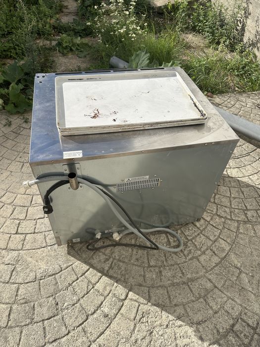 Cuptor profesional METRO 3,65 kW – aproape nou, în garanție