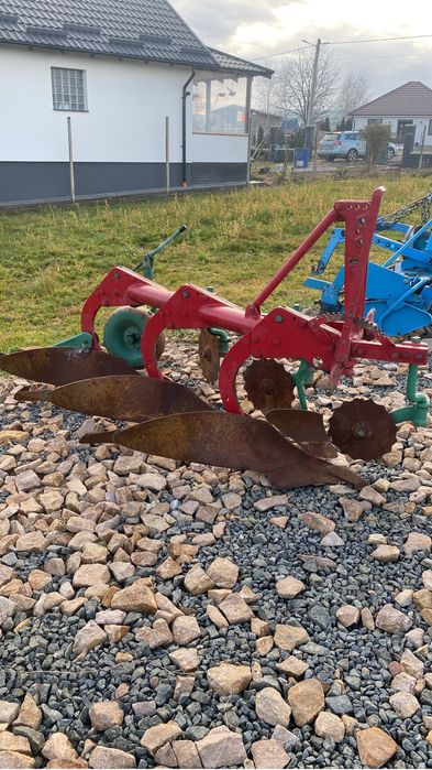 Plug kverneland 3 brazde nr 12