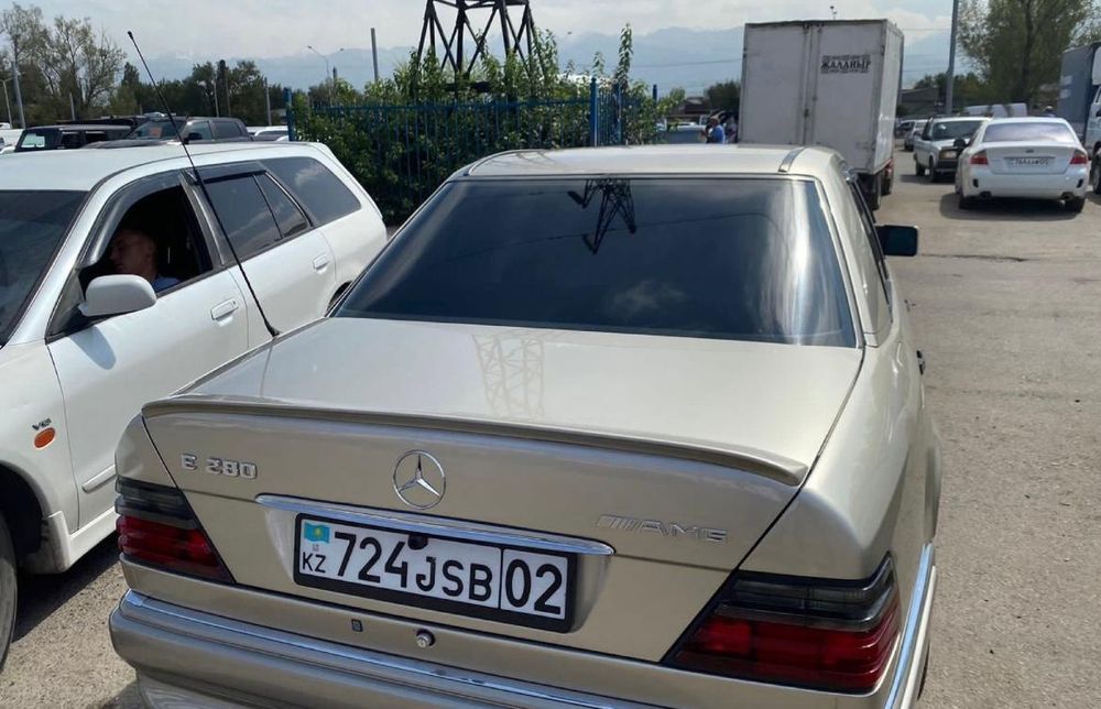 Передний бампер Бмв e34 E36 E39 e60 мерседес w124 w140 w190 w211