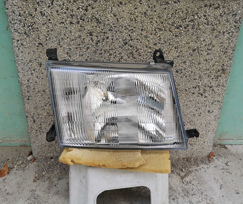 Фар НОВ    Мерцедес Спринтер  Mercedes Sprinter