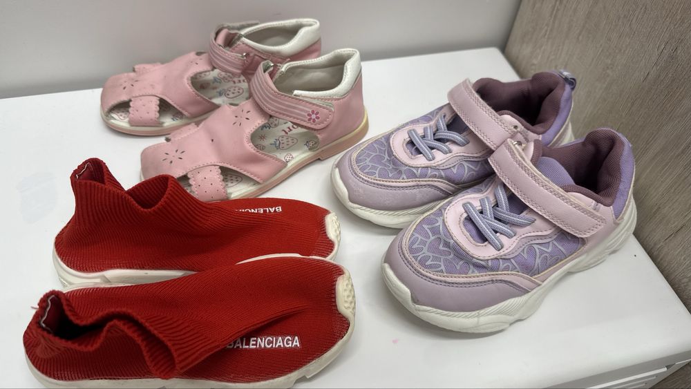 3 обуви . Дешево